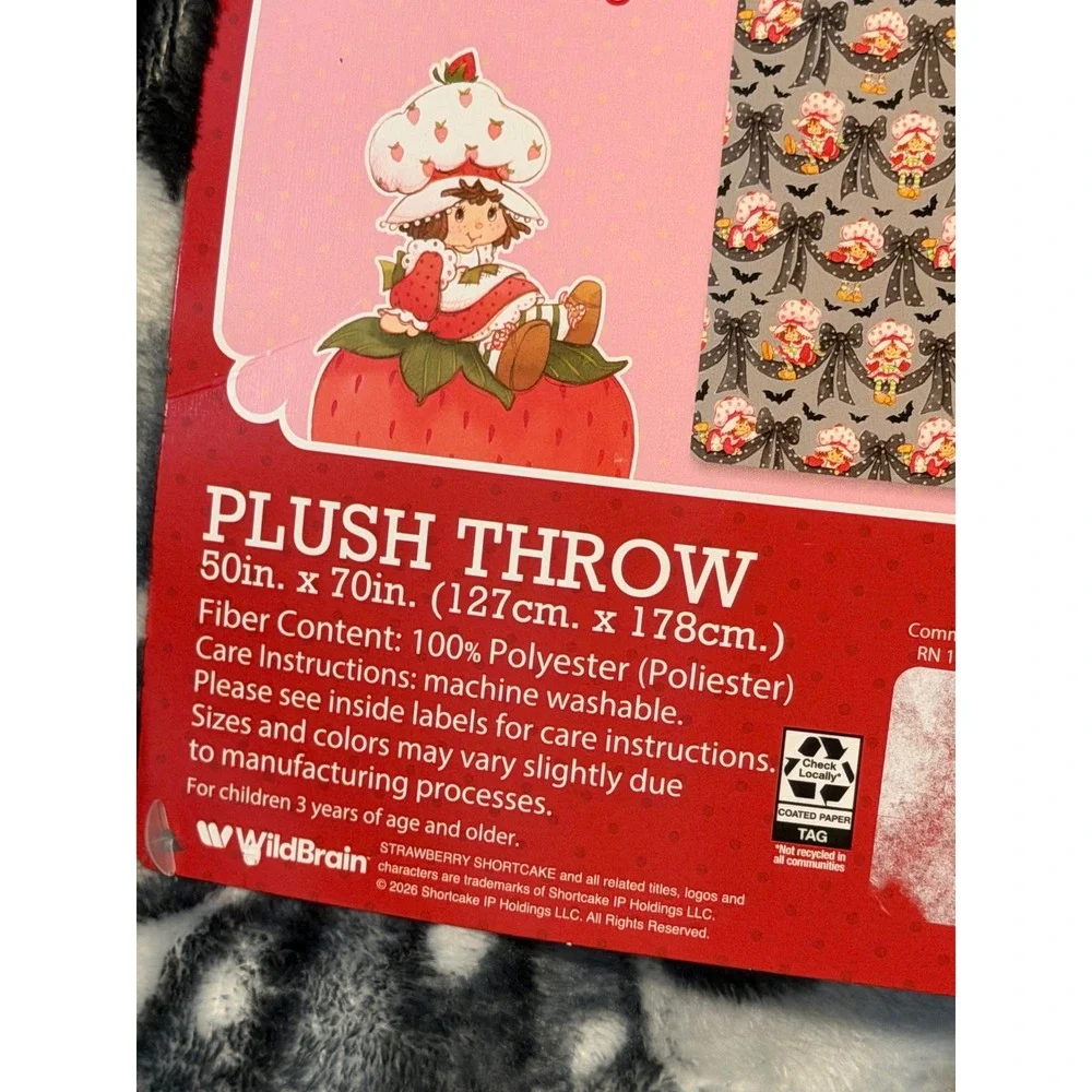 Strawberry Shortcake Gothic Plush Throw Blanket Grey Bows Bats 50x70 New